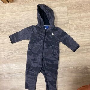 Gap camo zipper romper